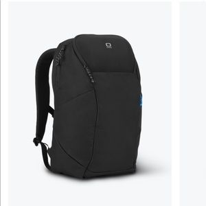 OGIO Shadow Flux 420 Backpack